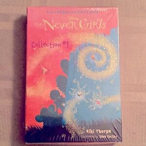 NEW Sealed The Never Girls Box Set Collection #1 Disney The Never Girls Books1-4